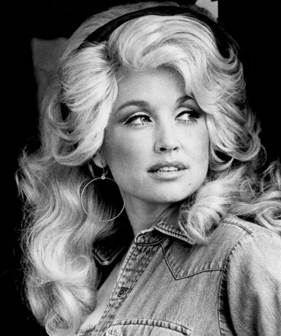 Dalton's Cheeky Tuesday 25th August - Dolly Tribute episode artwork